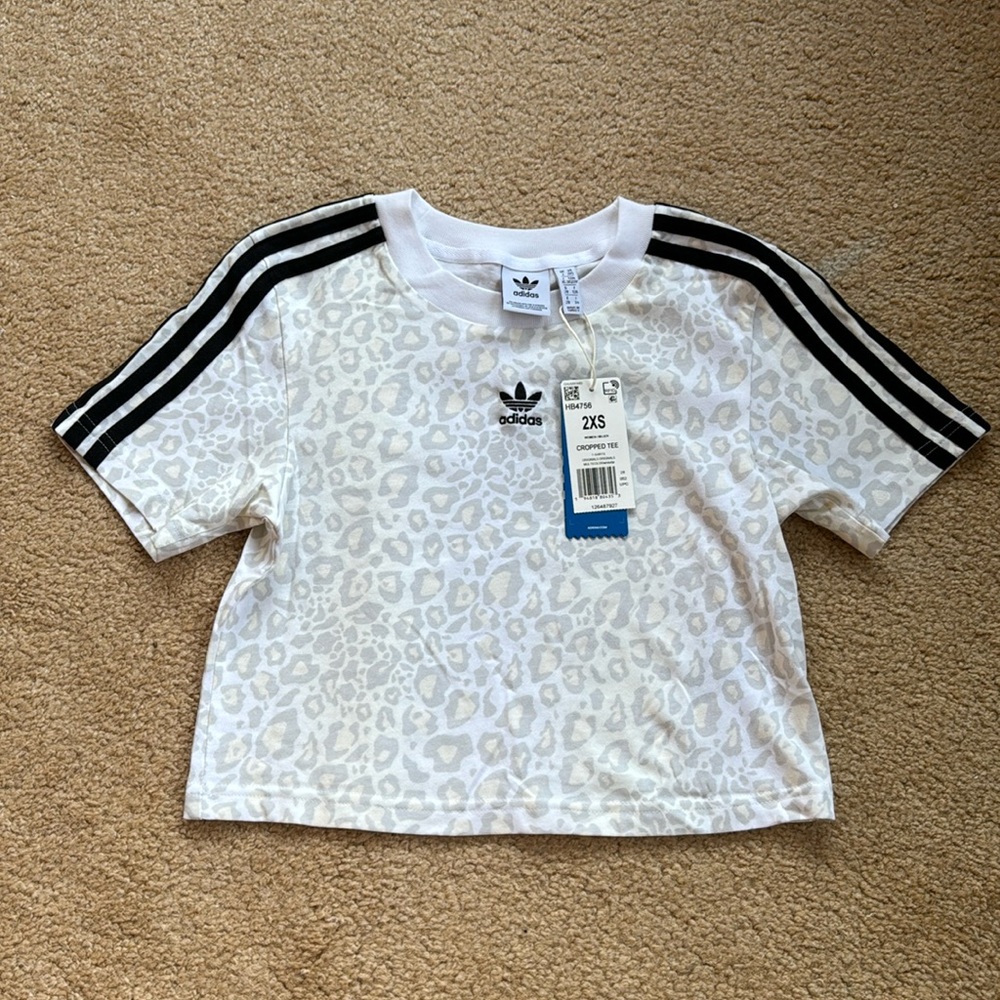 Adidas NWT cropped leopard tee XXS